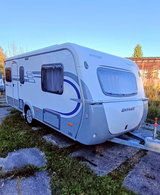 HYMER Feeling 470, soběstačný, MOVER, zvedací střecha