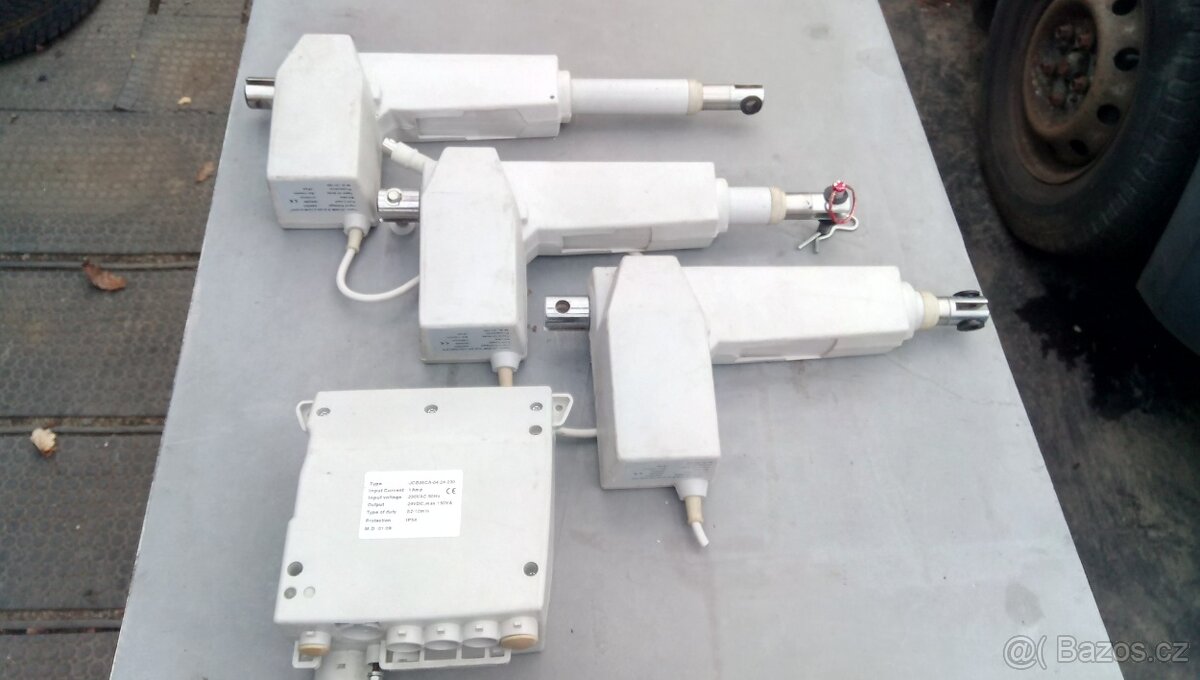 Lineární elektrický pohon 24V.