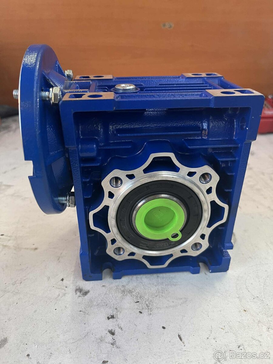 Šneková převodovka 80B14 převod 7,5:1