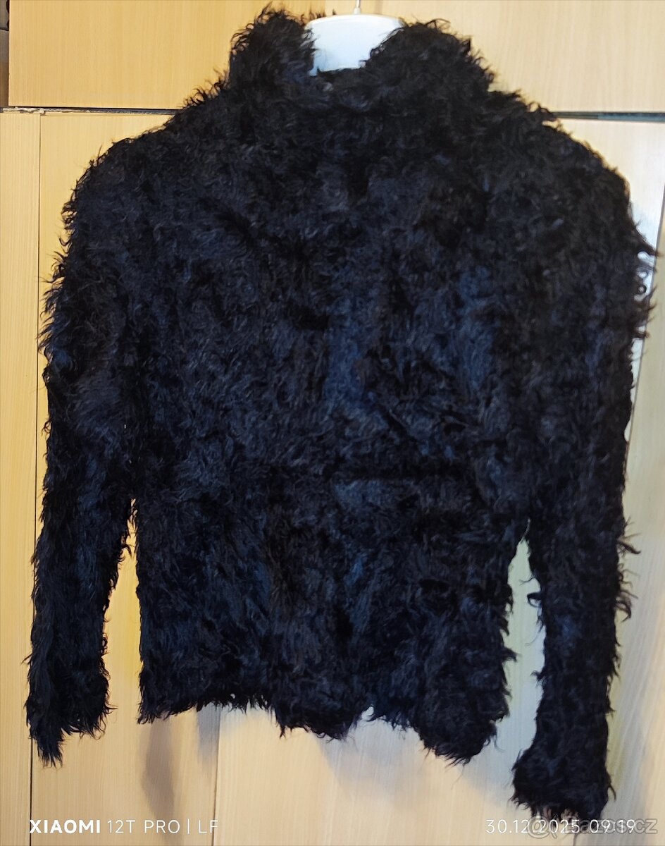 Dámský elegantní svetr Kalb