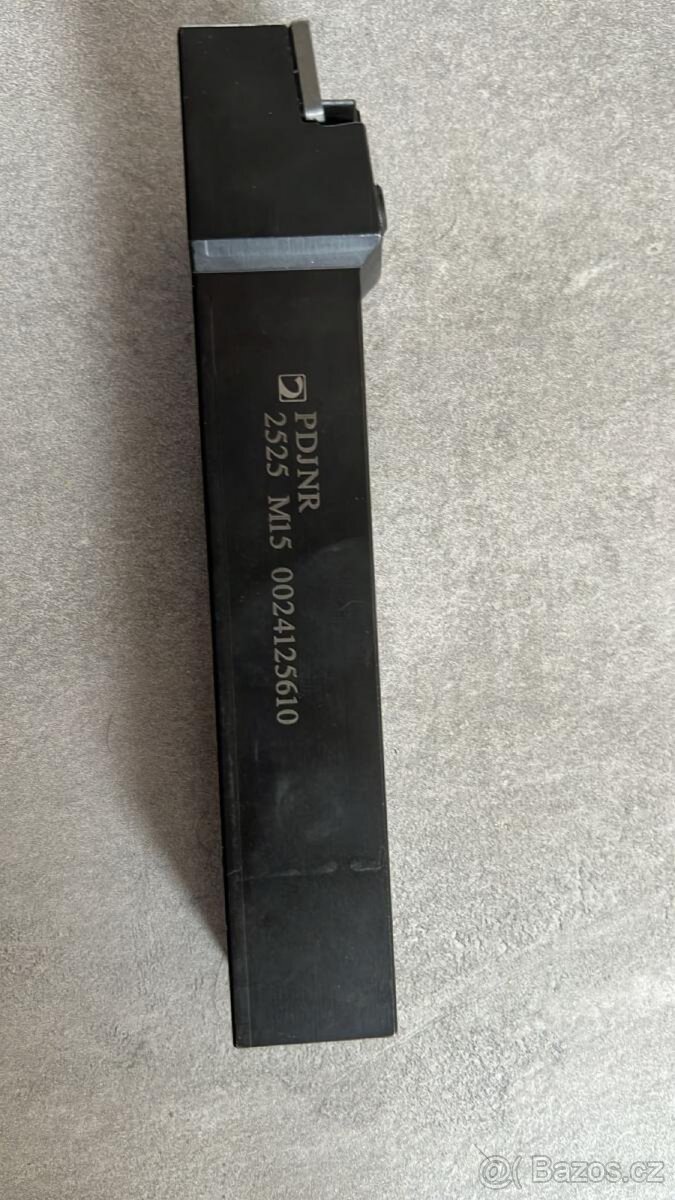 Soustružnický nůž PDJNR 2525 M15 0024125610