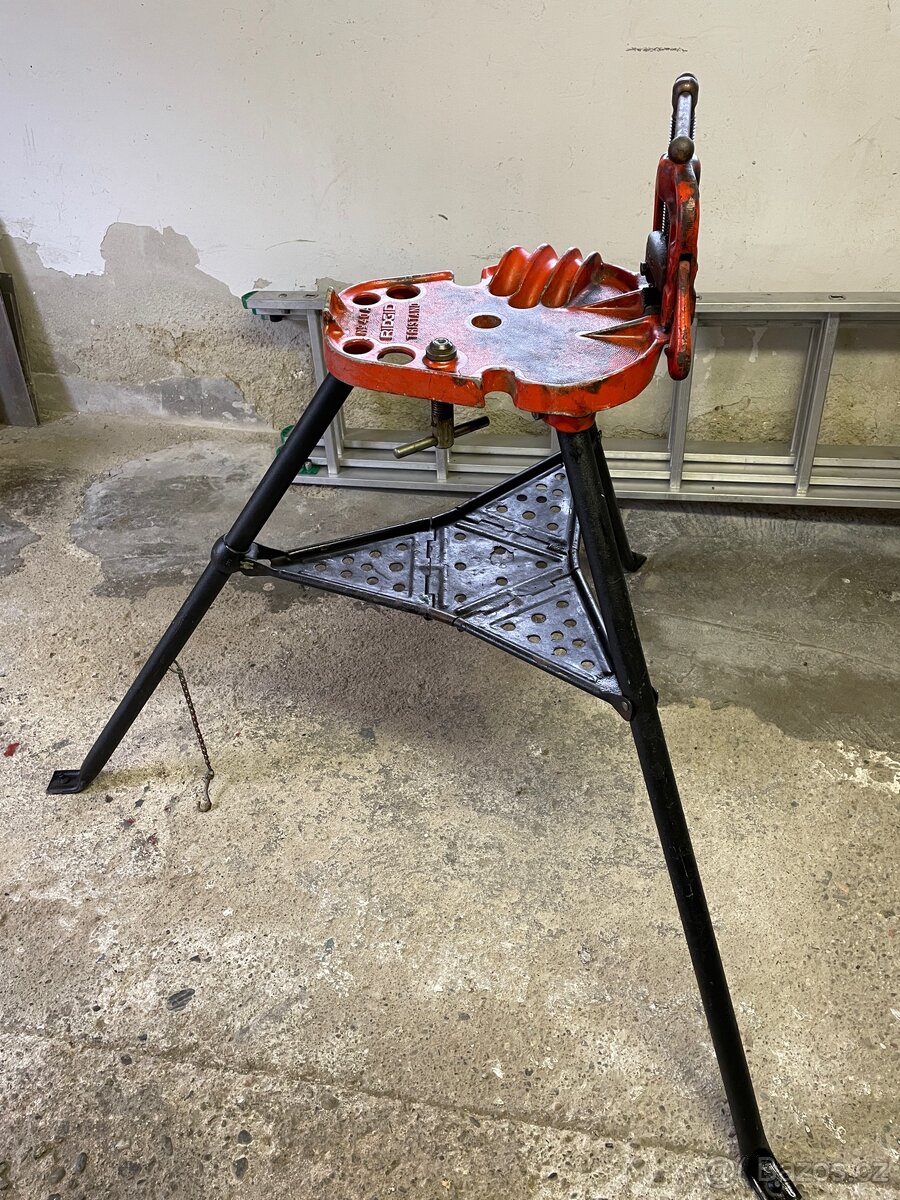Ridgid Tristand