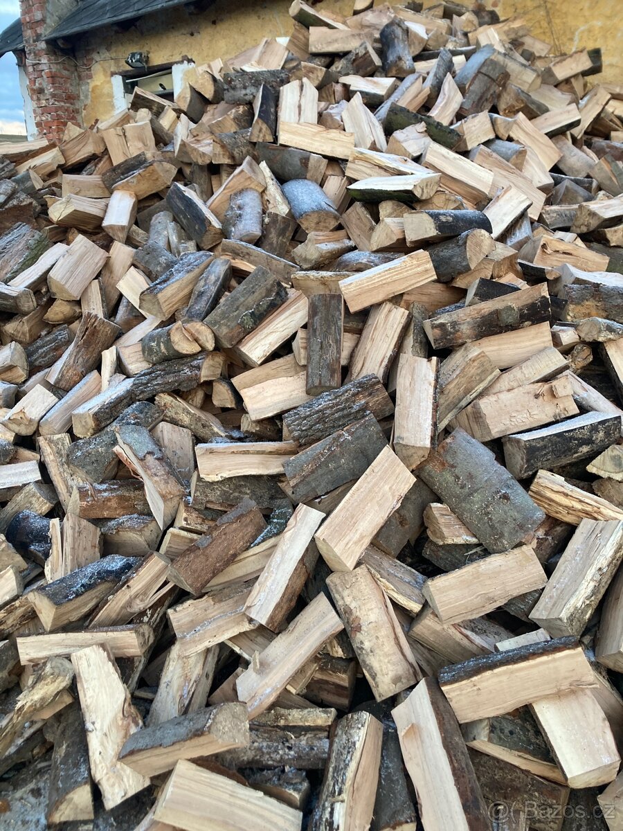 Prodám štípané dřevo