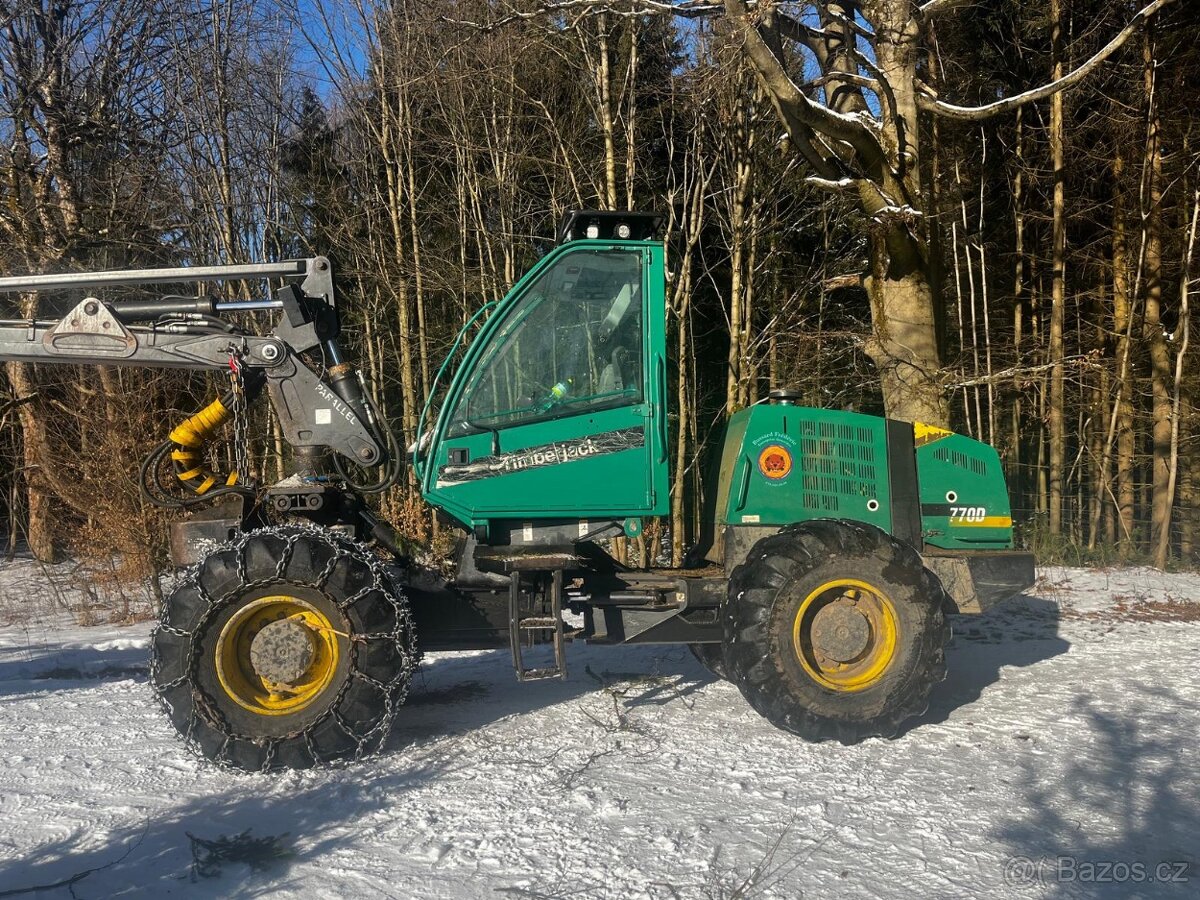 John Deere 770D