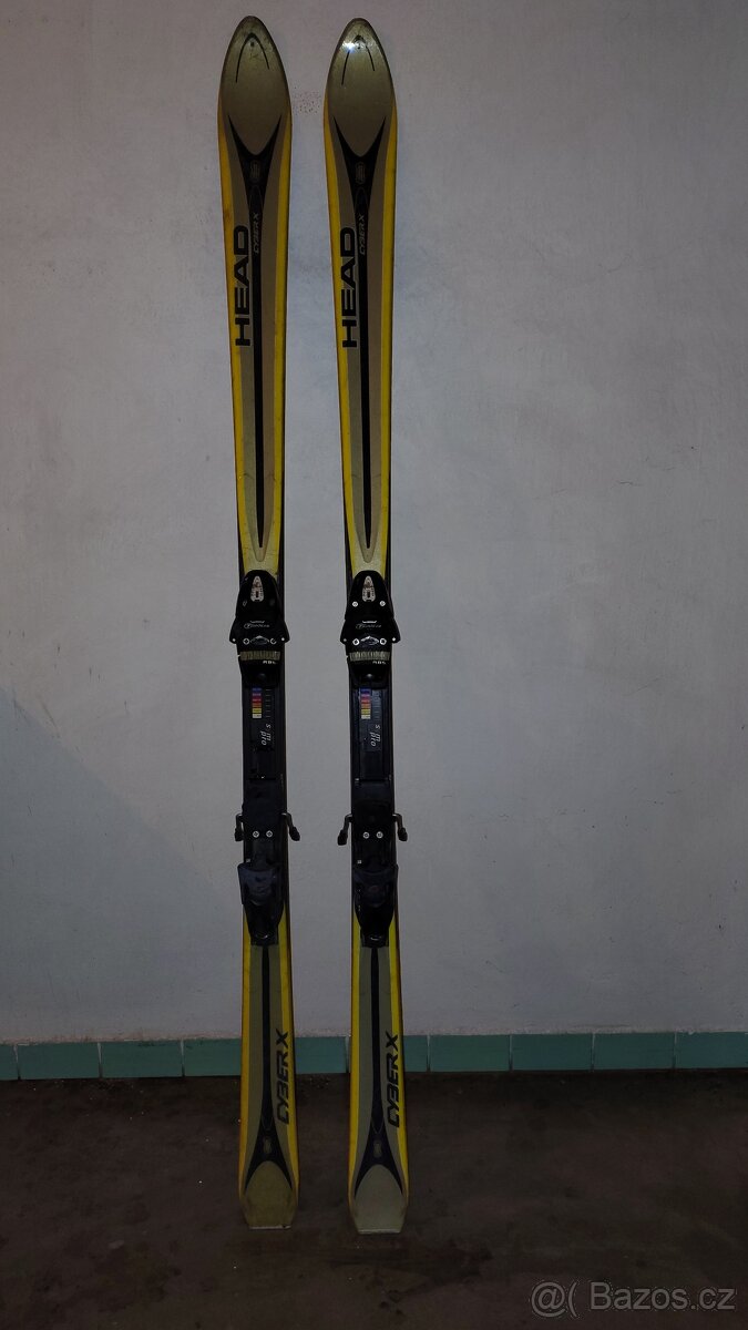 Prodám sjezdové lyže