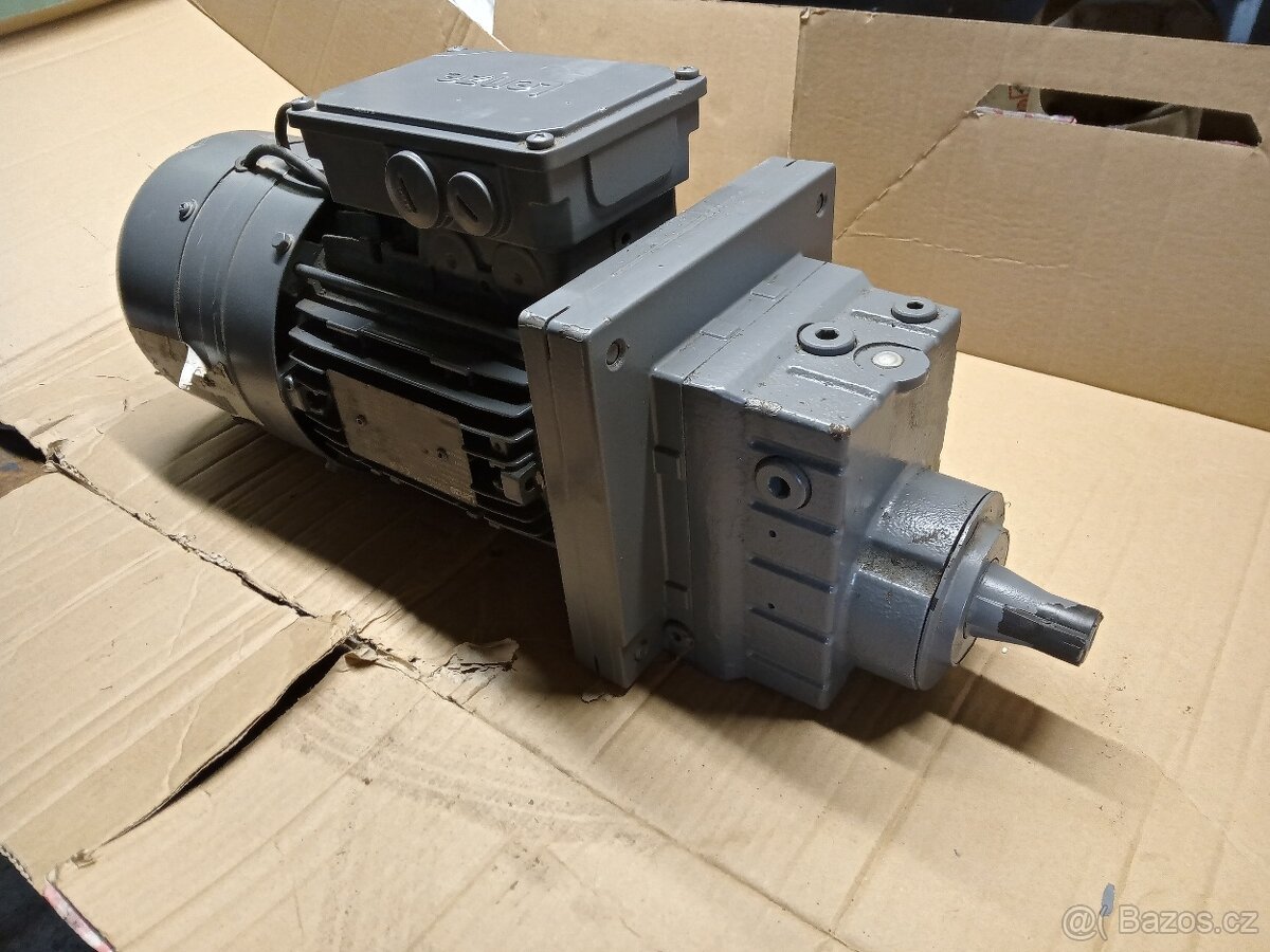 Elektromotor s převodovkou Lenze; 1,5 kW, 502 ot/min; brzda