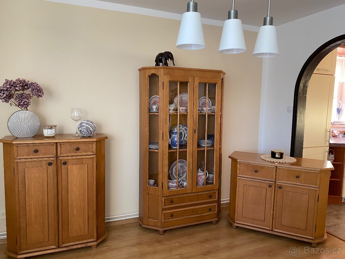 Nábytek do jídelny