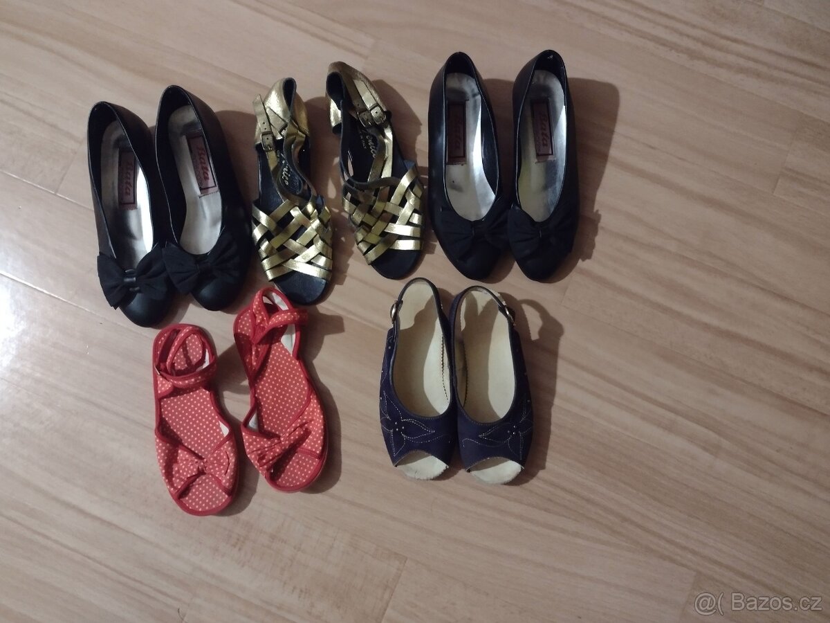 Dětské dívčí střevíčky