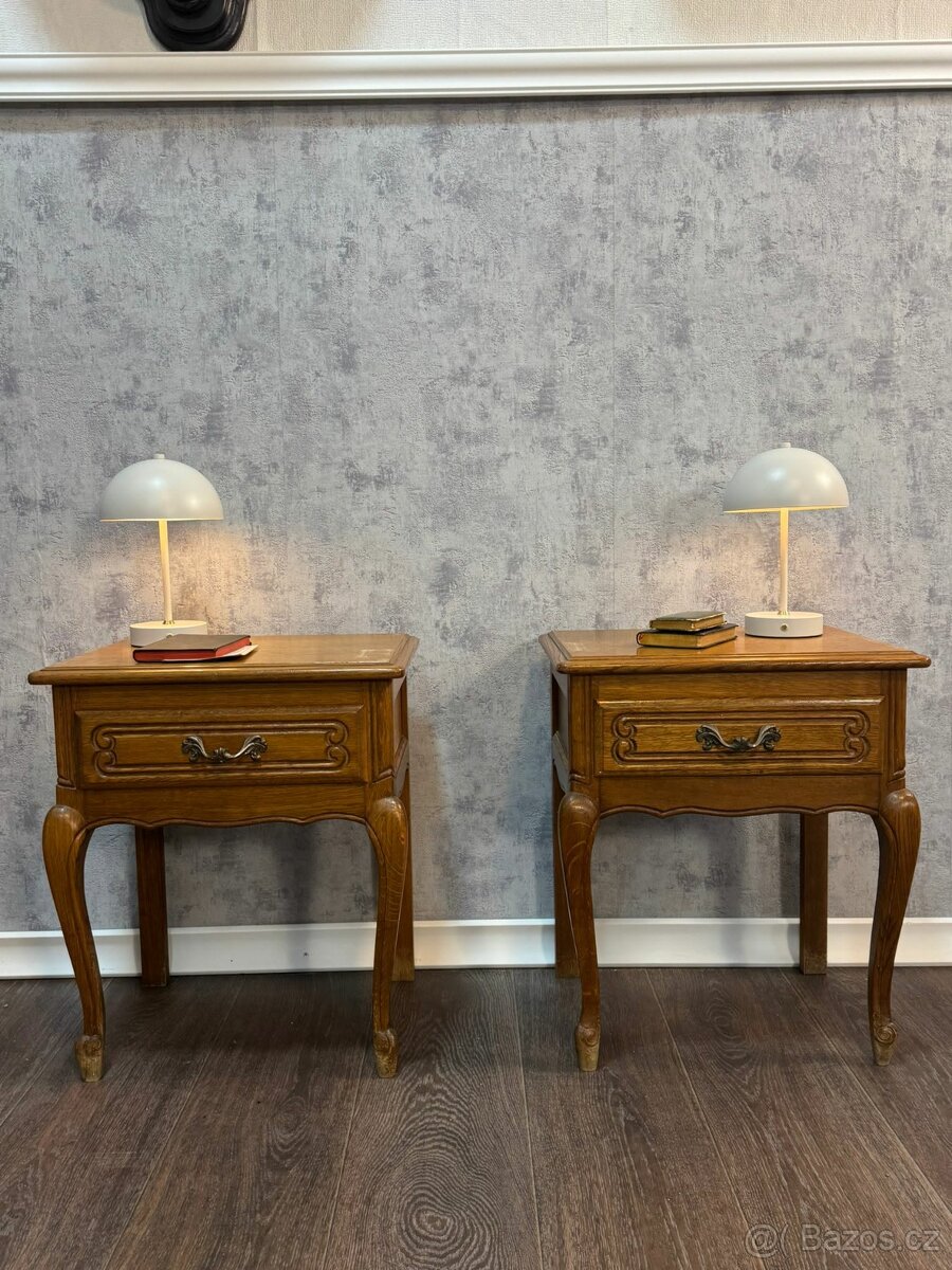 Starožitné noční stolky (139015)