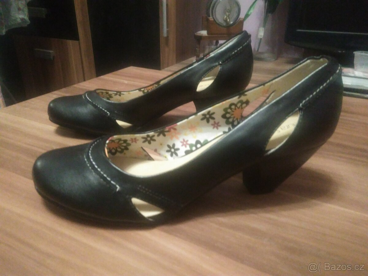 Lodičky zn. Laura Scott - vel. 37