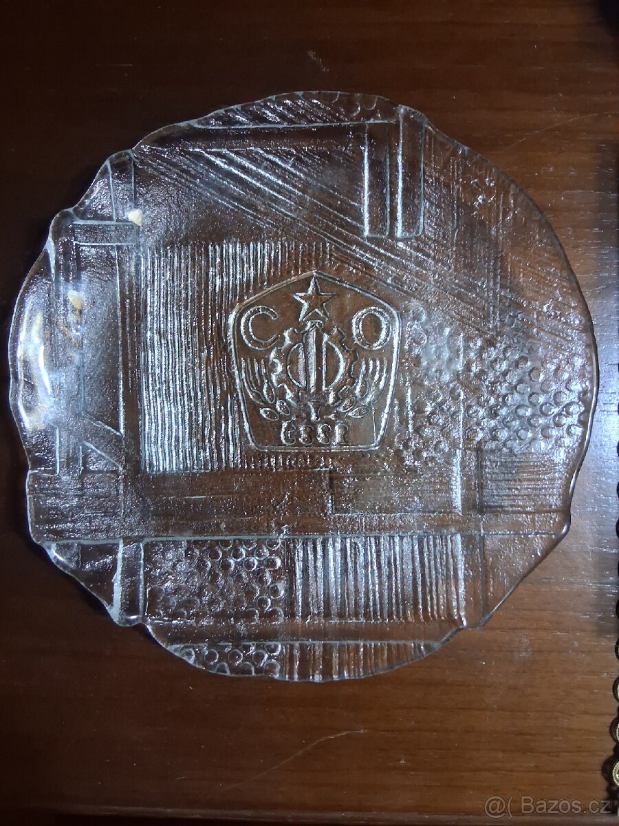 Retro skleněný talíř CO