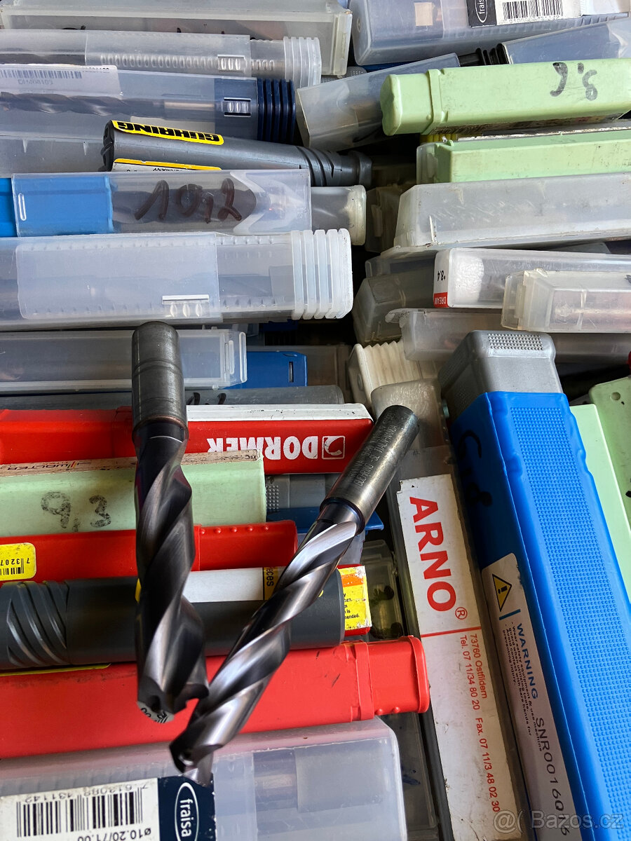 Tvrdokovové vrtáky