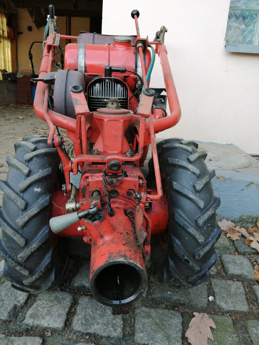 Sekačka na trávu MF70