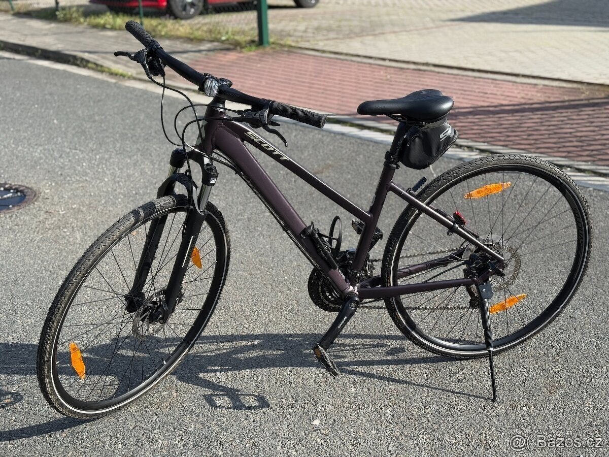 Trekingové kolo SCOTT Sub Cross 30 Lady - vel.S