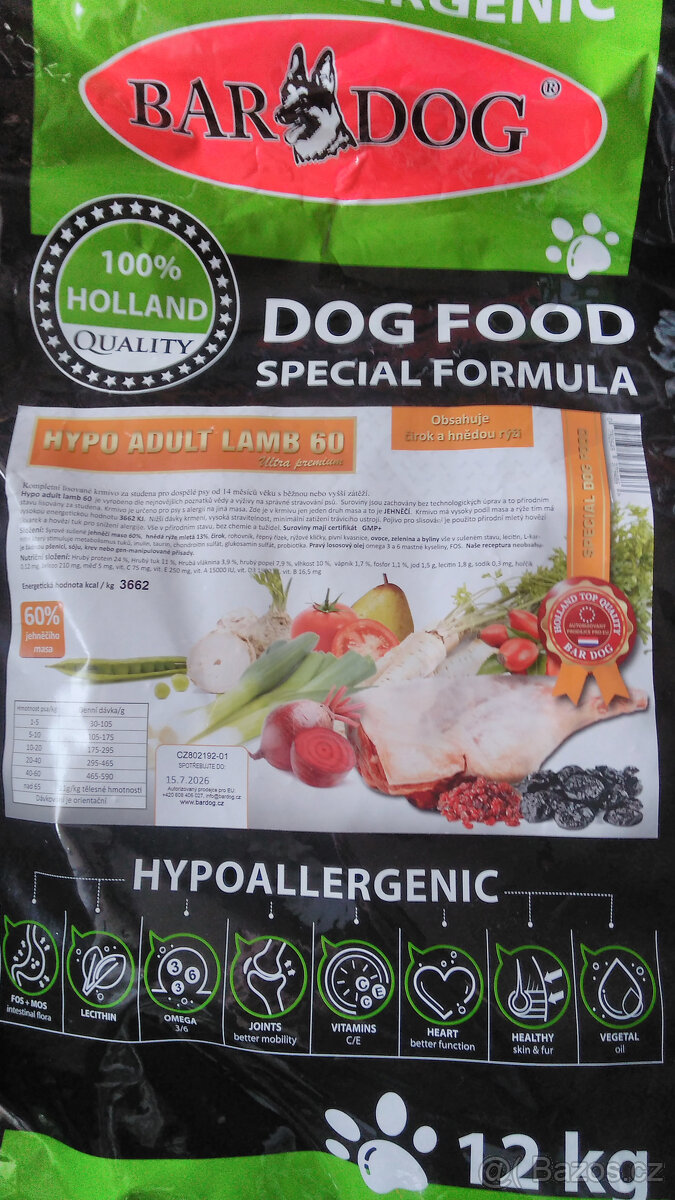 Krmivo BARDOG, pelech MAMUT a další věci