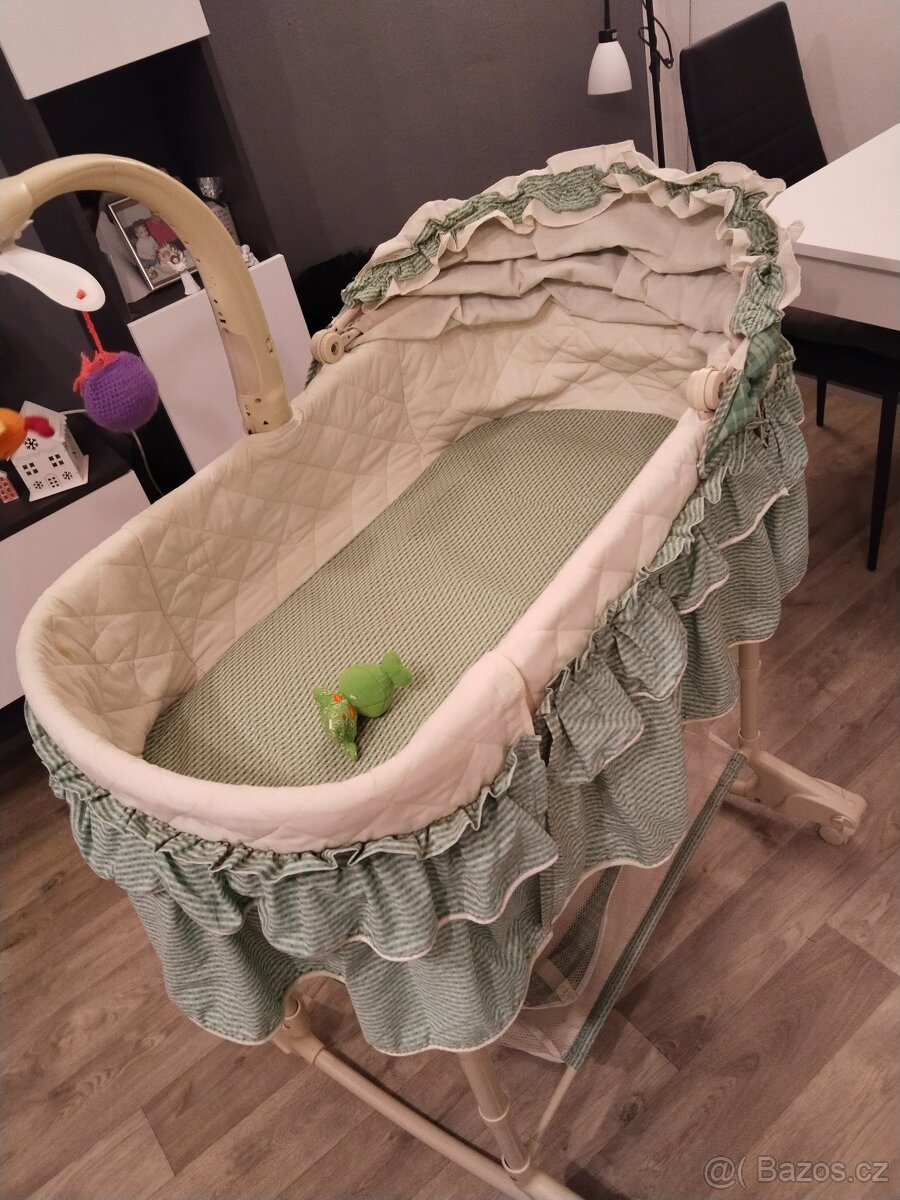 Multifunkční kolébka