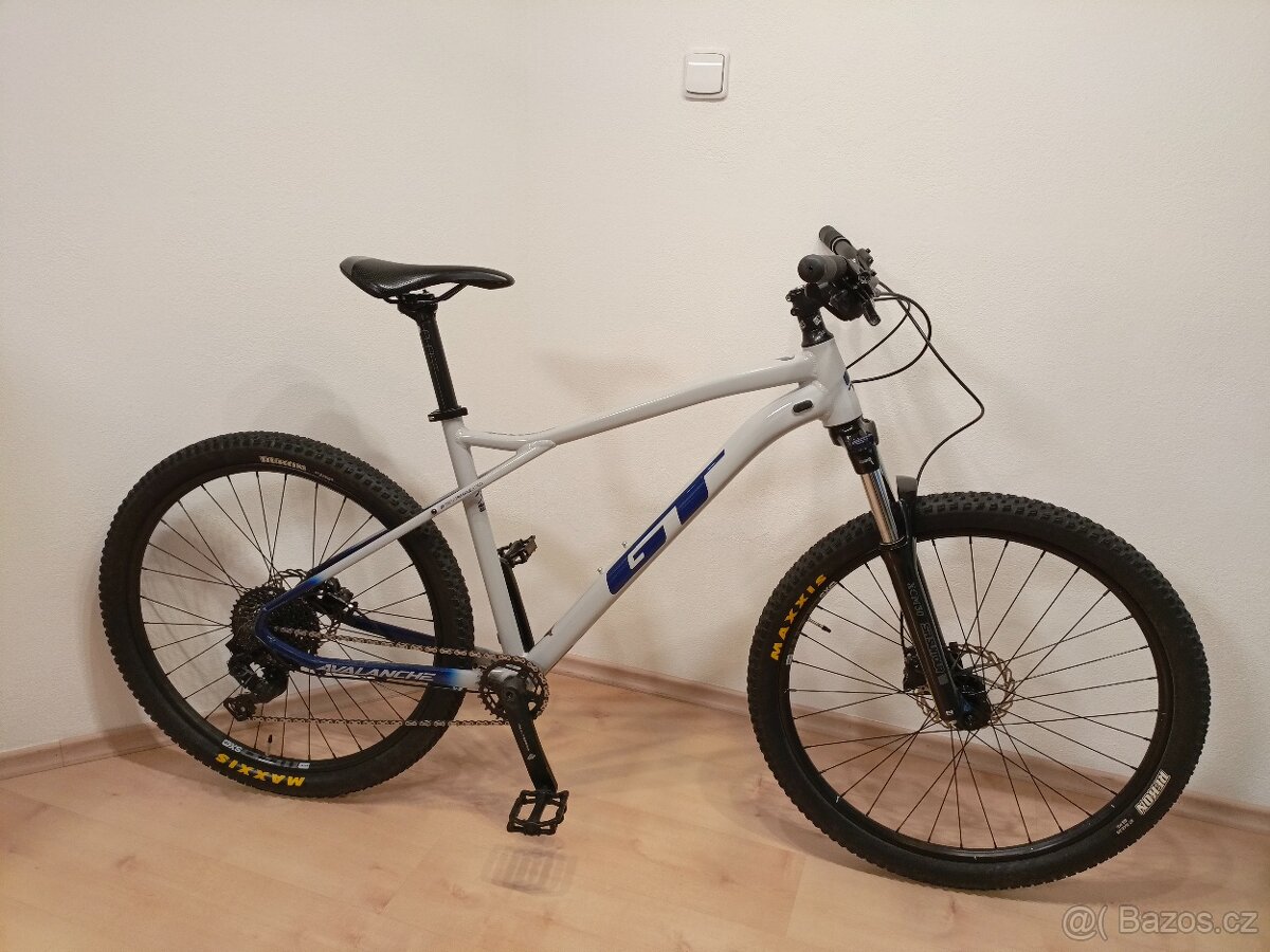 Horské kolo GT AVALANCHE 27,5 COMP 2023, vel. L