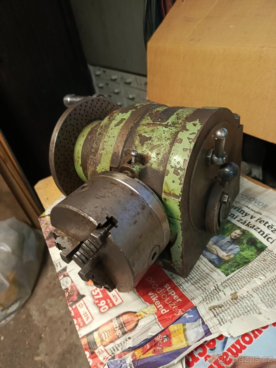 Dělící přístroj