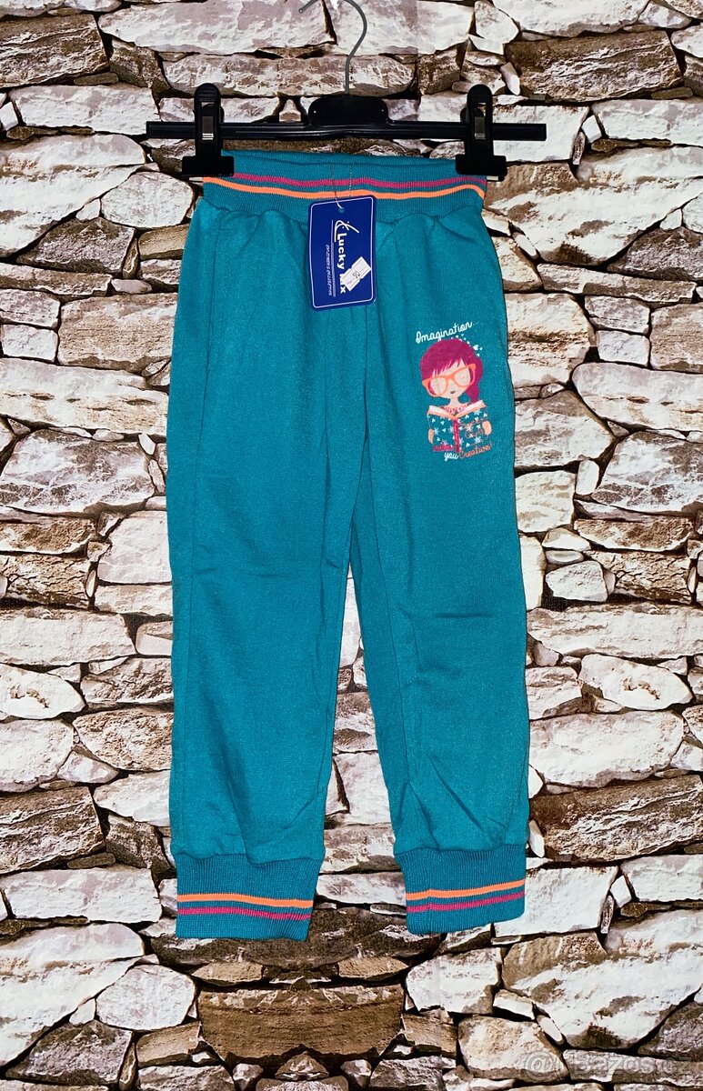 Nové tepláky 92,98,104,110,116,122