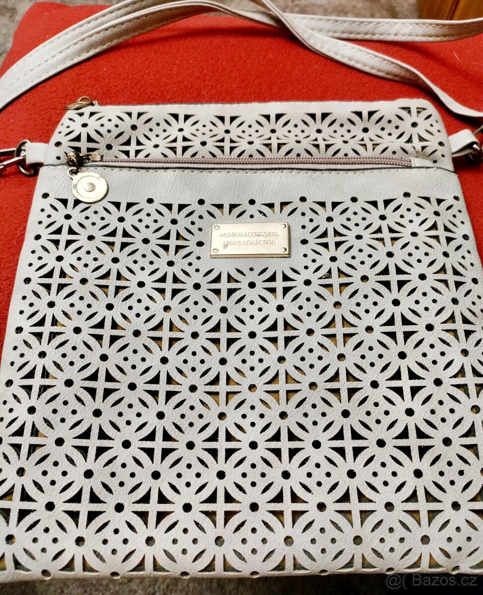 Crossbody béžová kabelka