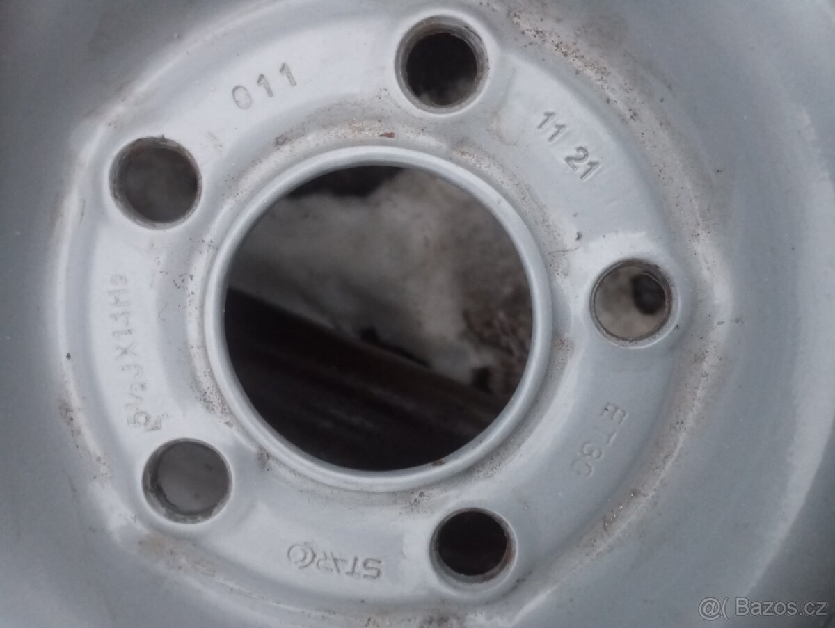 Kola na přívěsný vozík