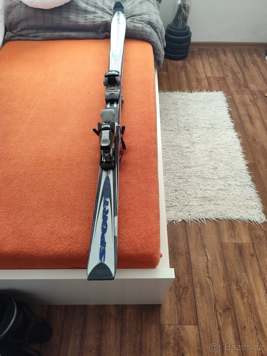 prodám lyže complet