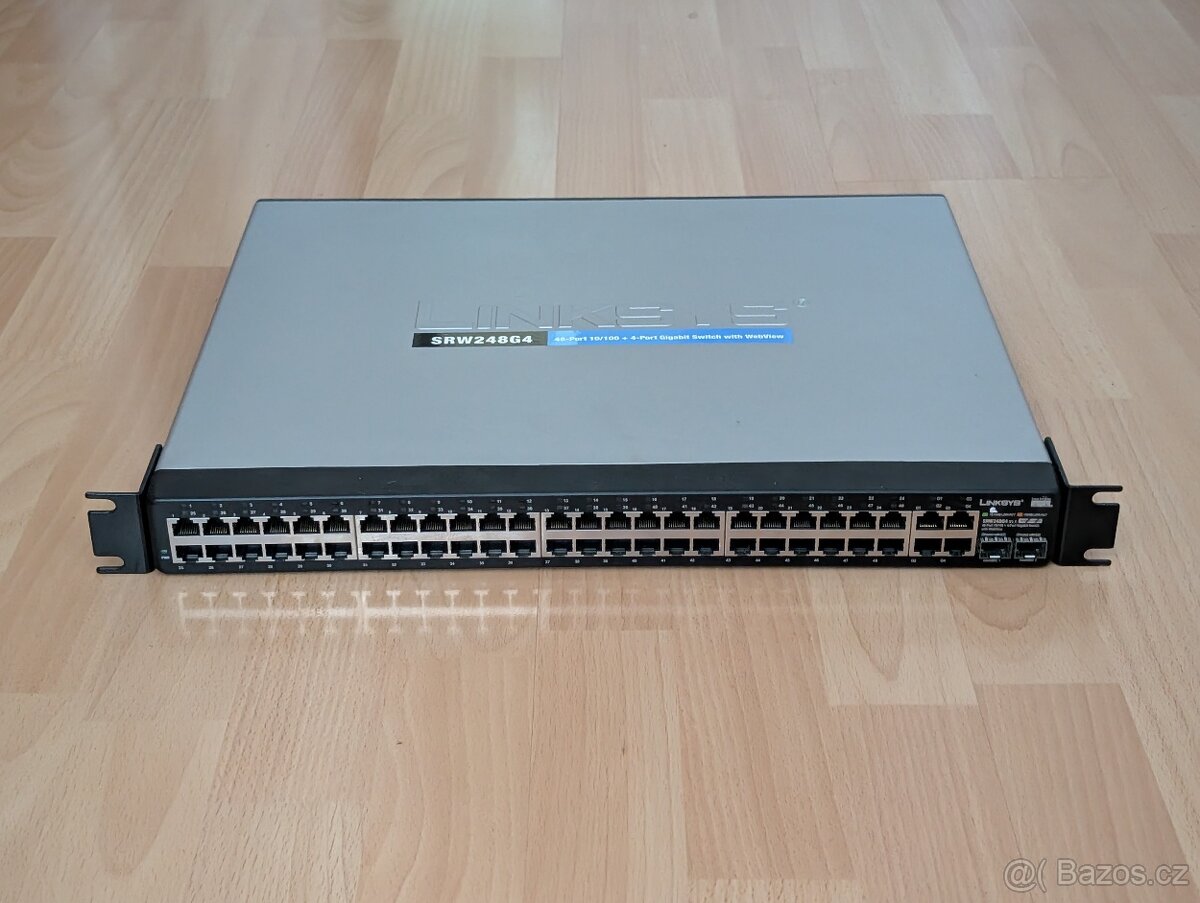 Cisco Linksys SRW248G4 48p managed switch + 4x Gbit - 2 ks