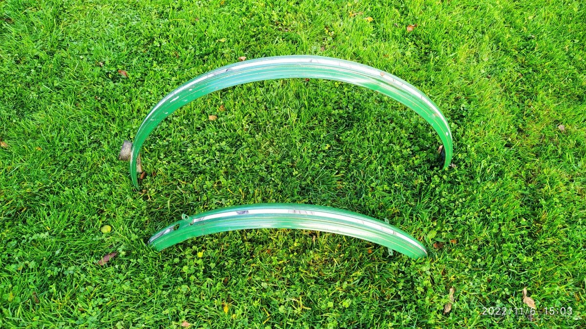 Blatníky (retro) na pánské kolo 60-80 léta.