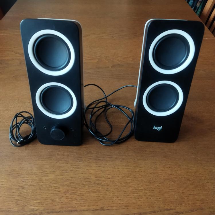 Reproduktory Logitech Z200