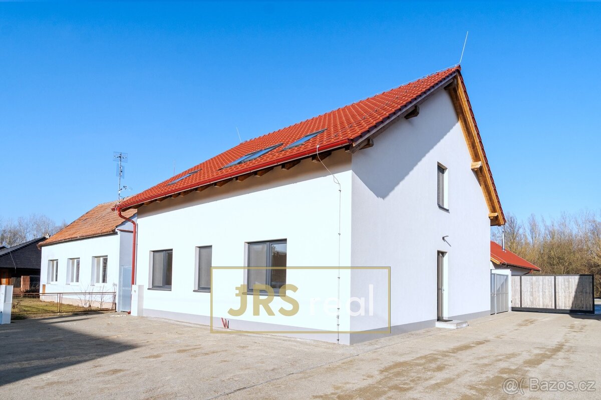 Prodej RD s ubytováním u Pálavy | 4 byty, plocha 176 m² - No