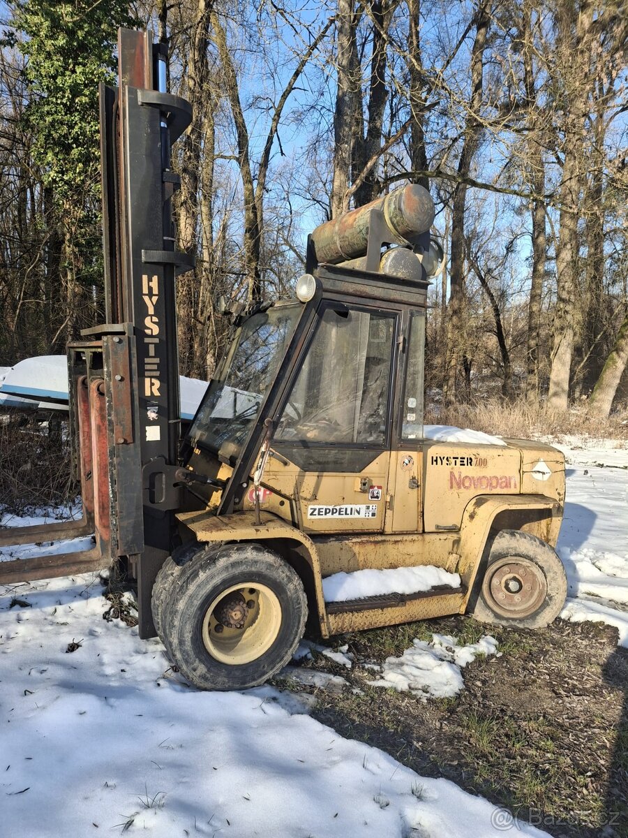 Vysokozdvizny vozik HYSTER