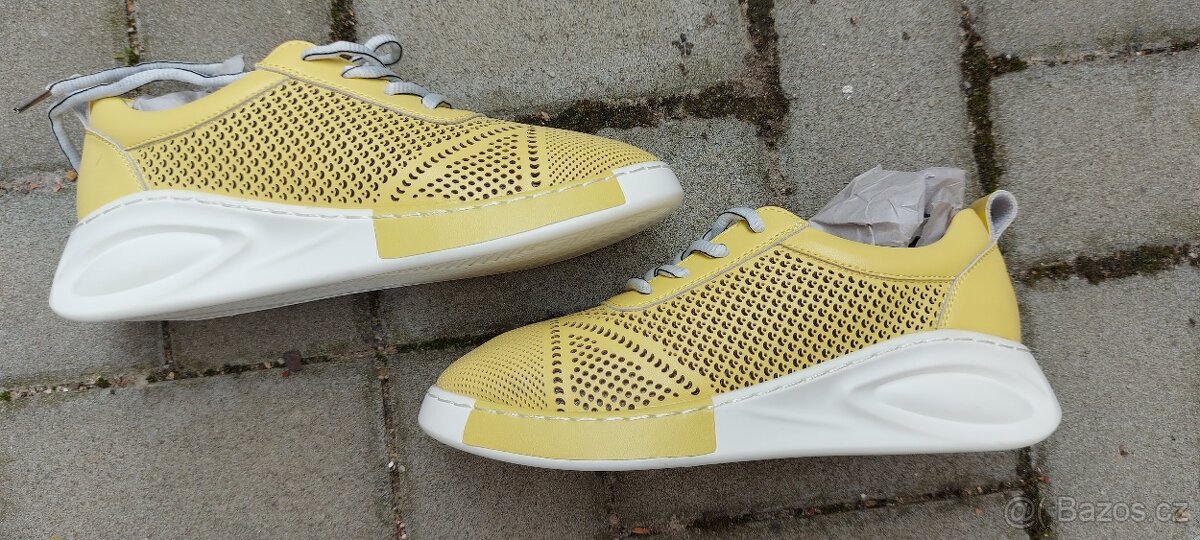 Nové zdravotní boty Peon vel.38