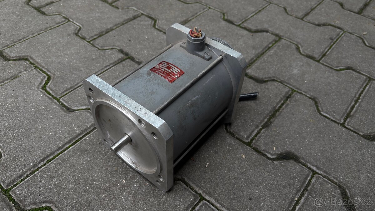 Motor Krokový MEZ Náchod Z42VV141