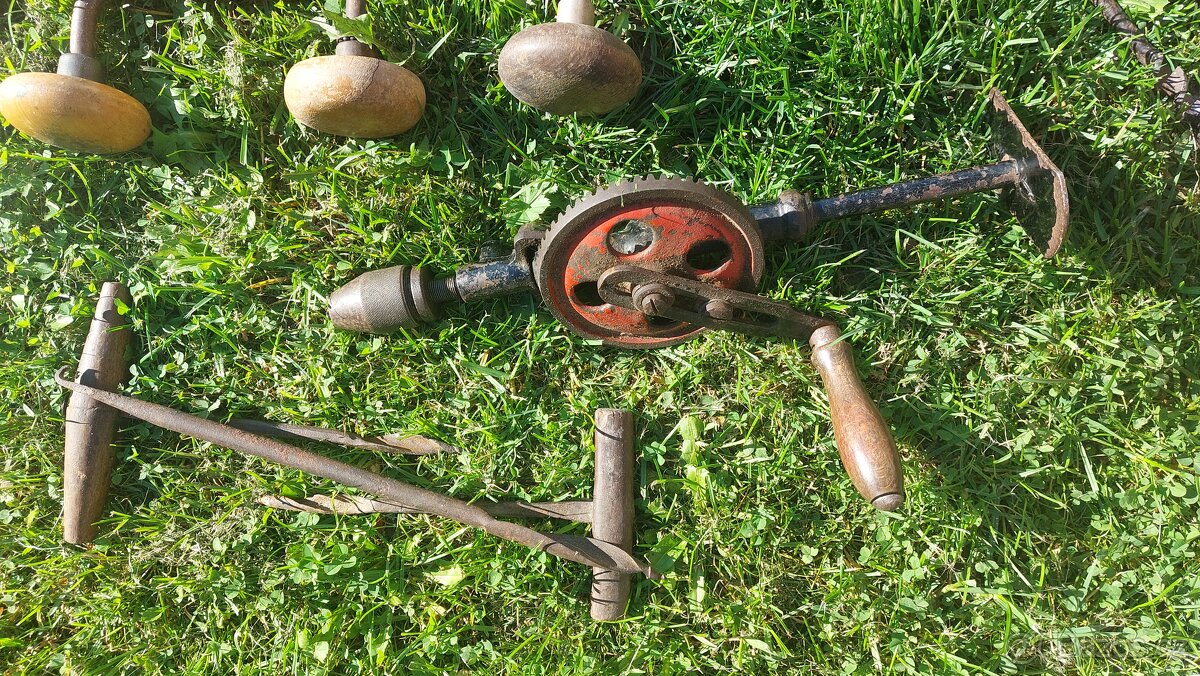 Retro ruční vrtačky + 3x kliková a 2x Nebozez