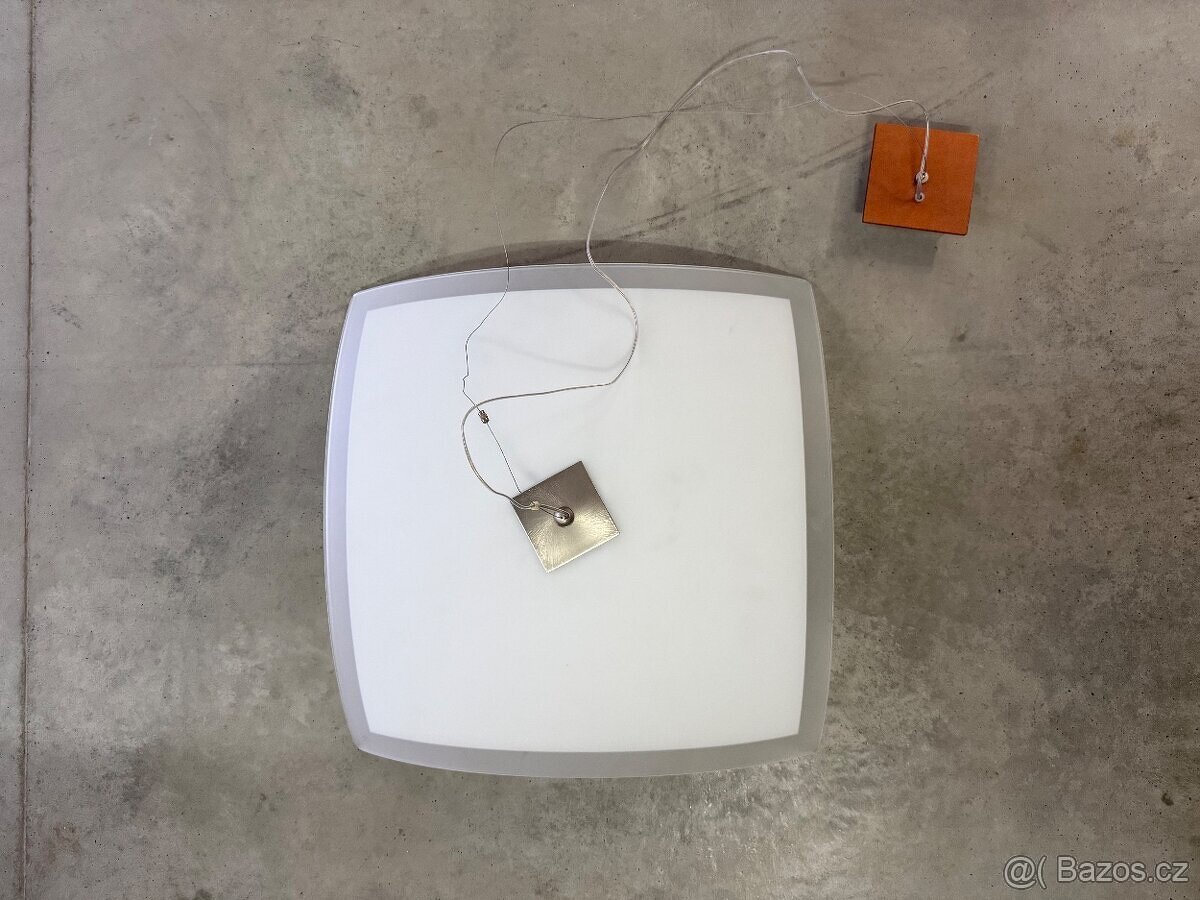 Závěsné svítidlo 50×50 cm - funkční