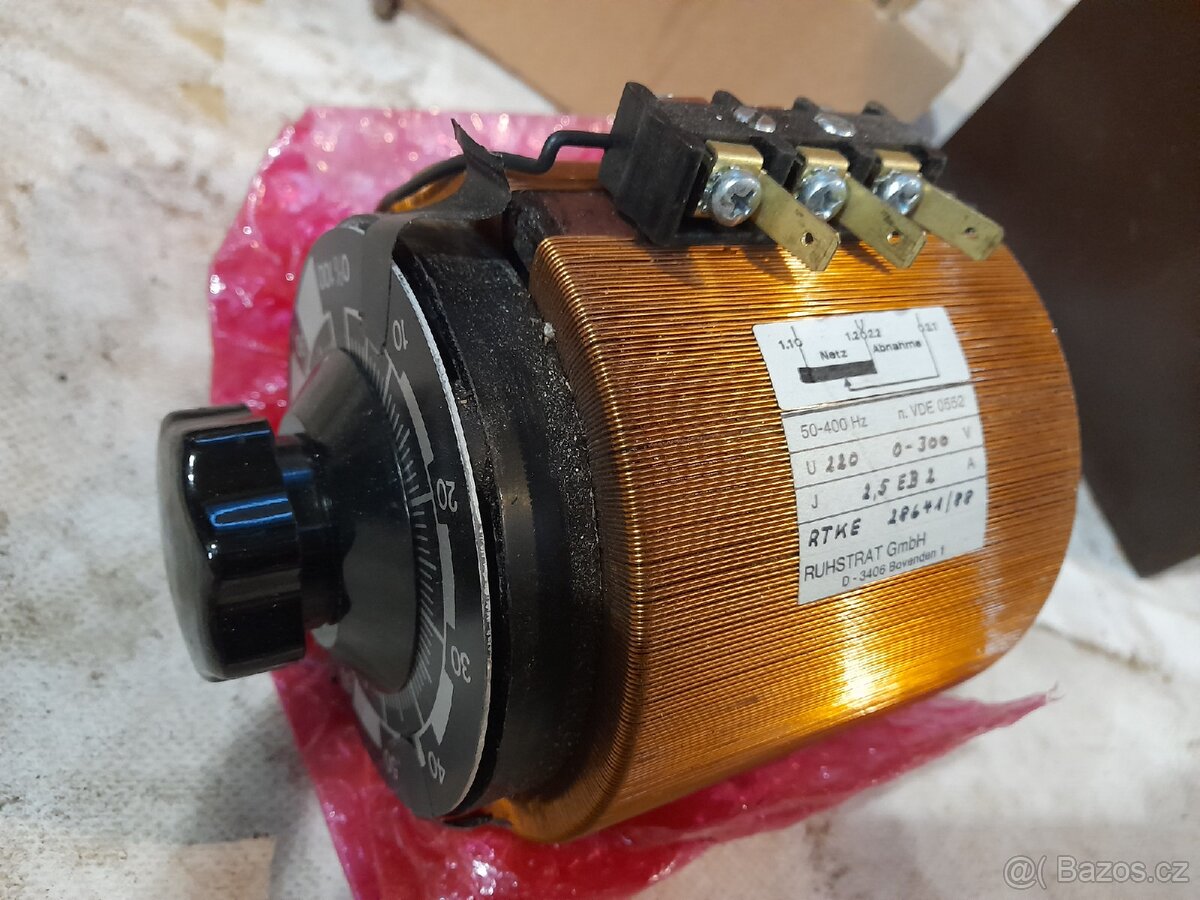 Regulovatelný transformátor 0 - 300V