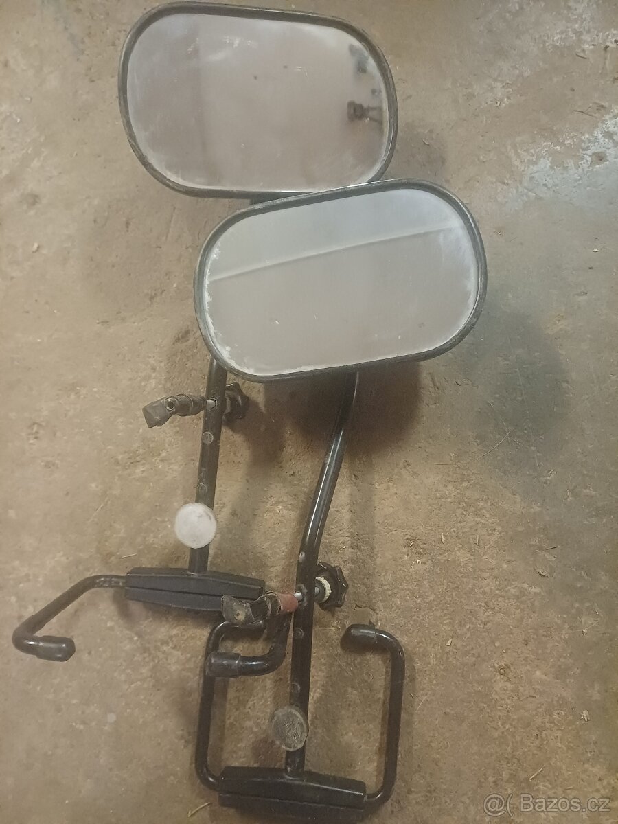 Přídavná zrcátka na auto ke karavanu