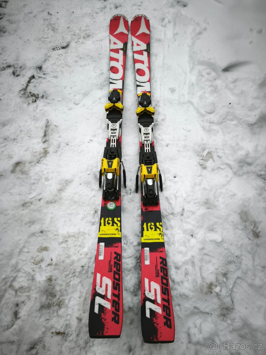 Atomic Redster WC SL 165 FIS, pěkný stav