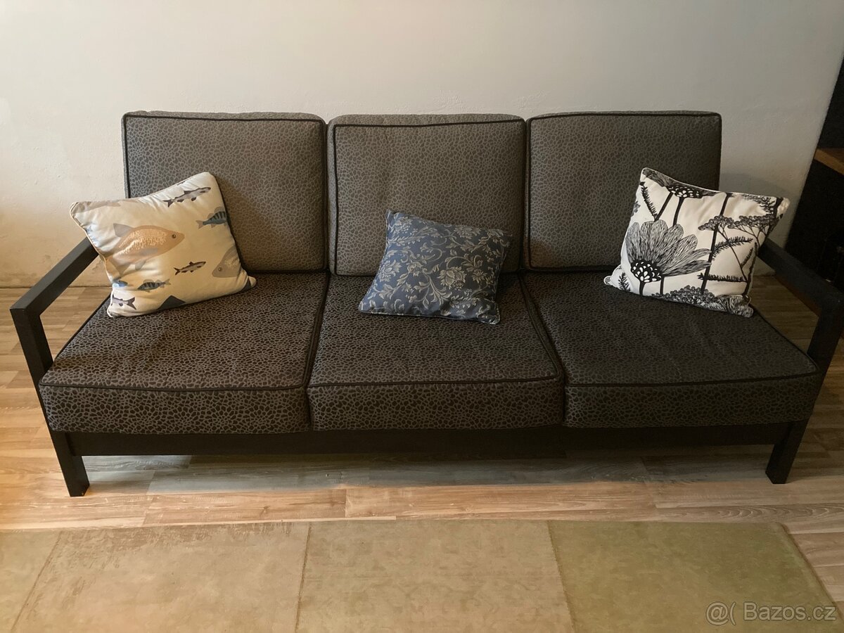 Šedá pohovka IKEA Lillberg