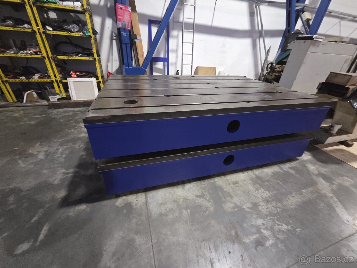 Upínací a montovací desky