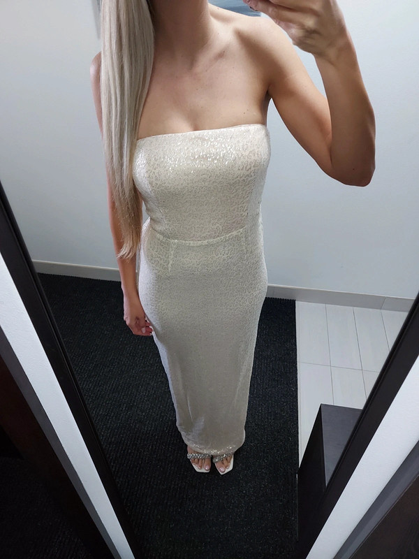 Nove kremove flitrove dlouhe saty Asos