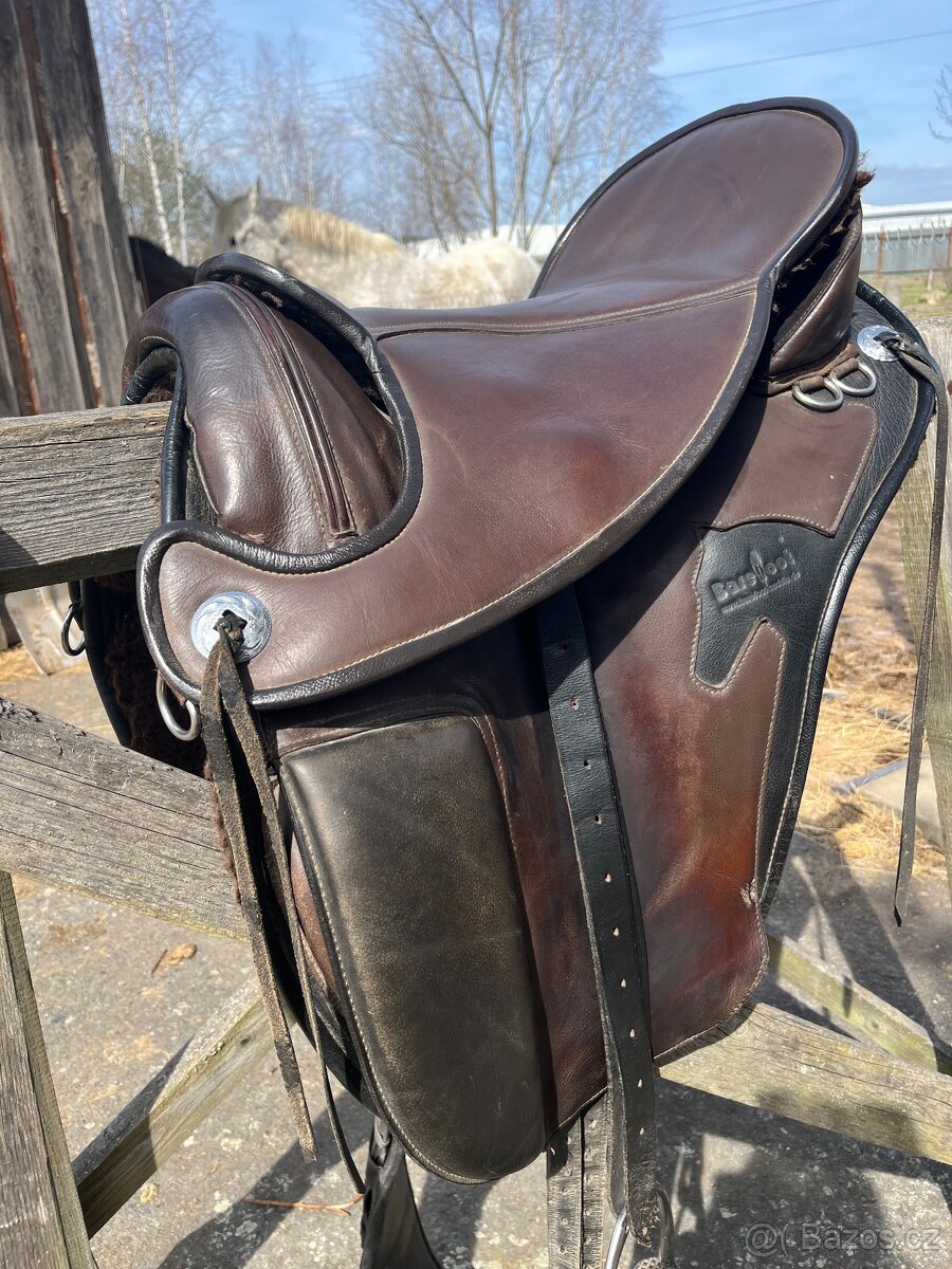 Sedli Barefoot Cherokee