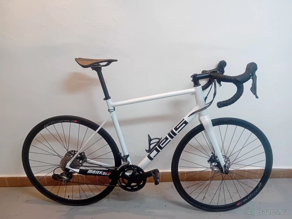 Silniční kolo Pells Aeron