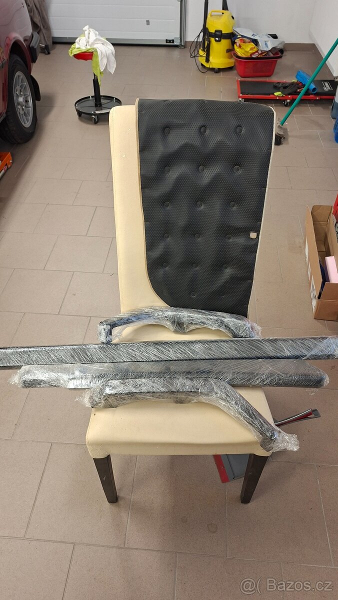 Prodam ipury a madla dveří na skodu rapid