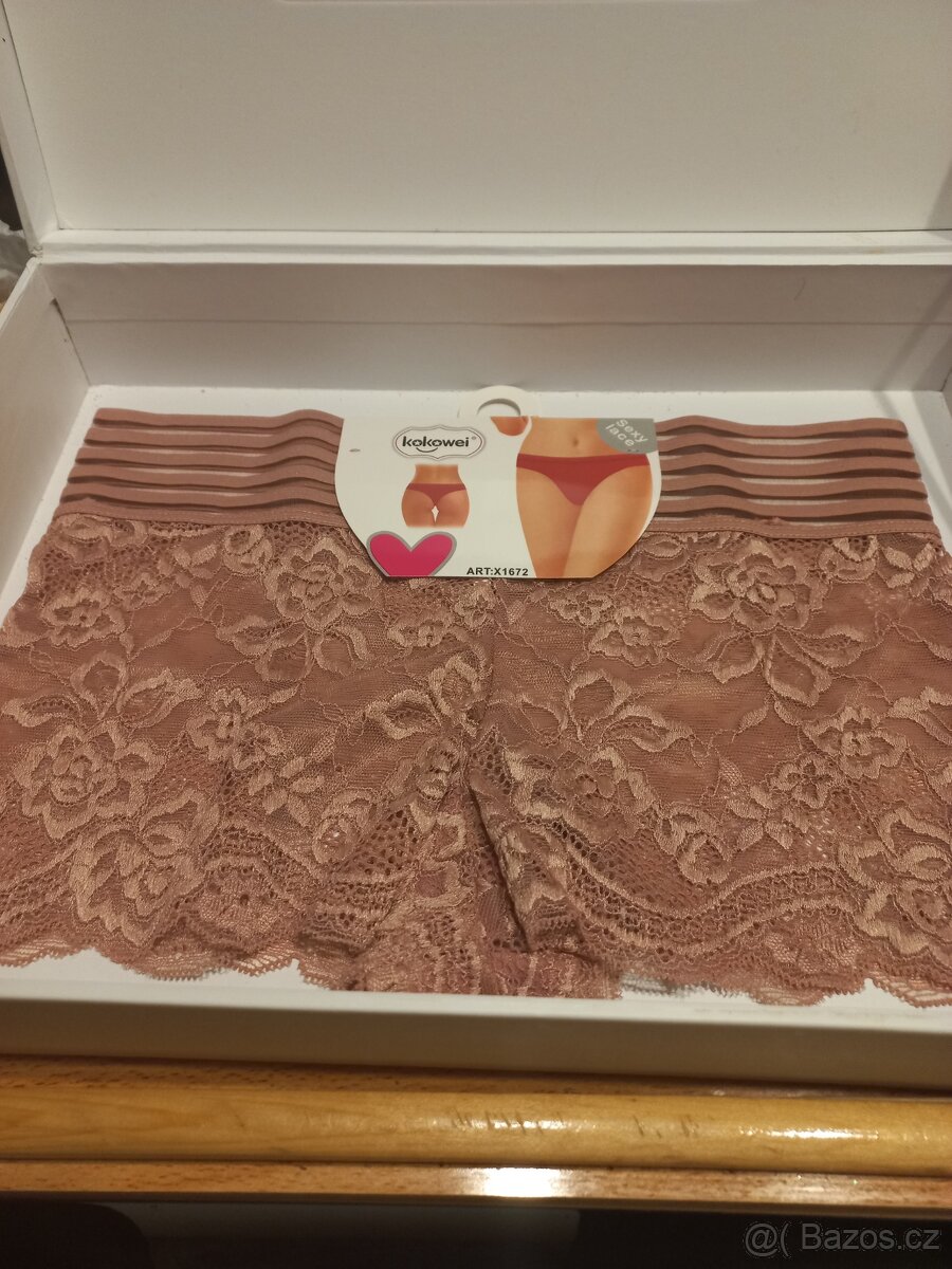 Kalhotky dámské krajkové