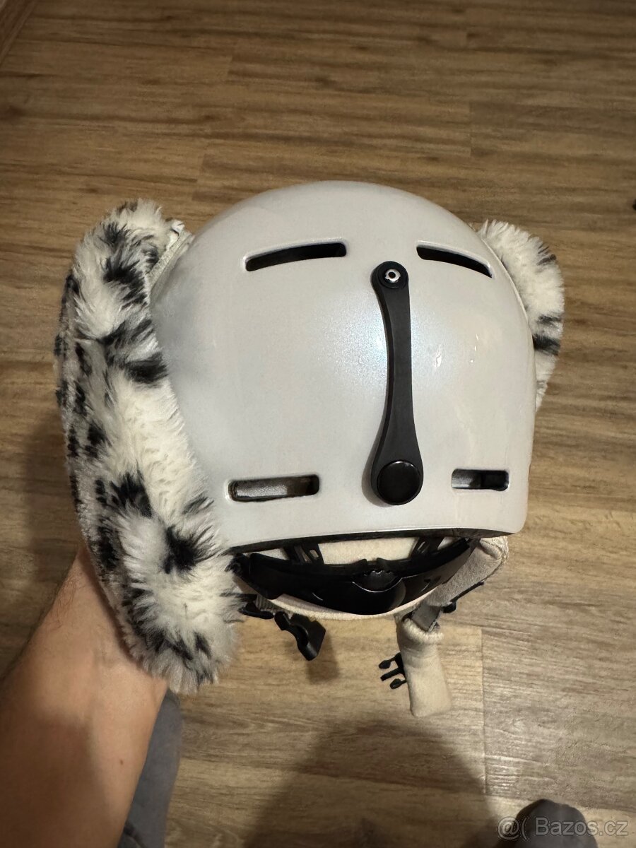 Dětská helma na lyze