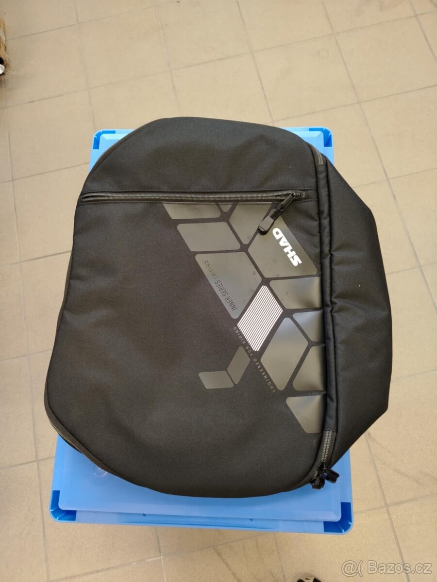 vnitřní taška SHAD X0IB00 nová, chybí popruh přes rameno