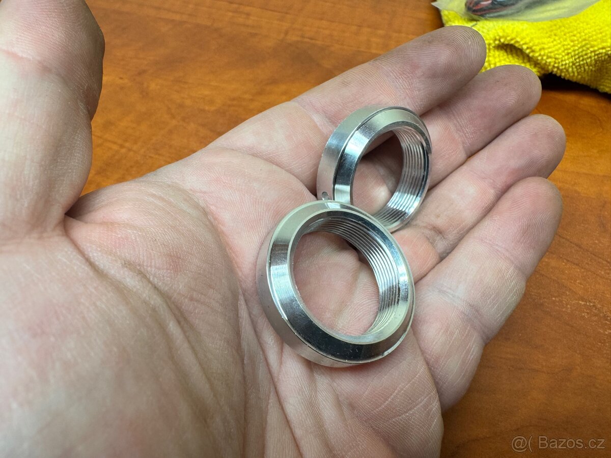 Jawa matice spinaci skrinky Bosch