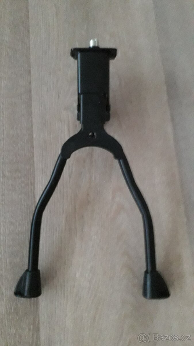 stojan na kolo dvojitý robustní