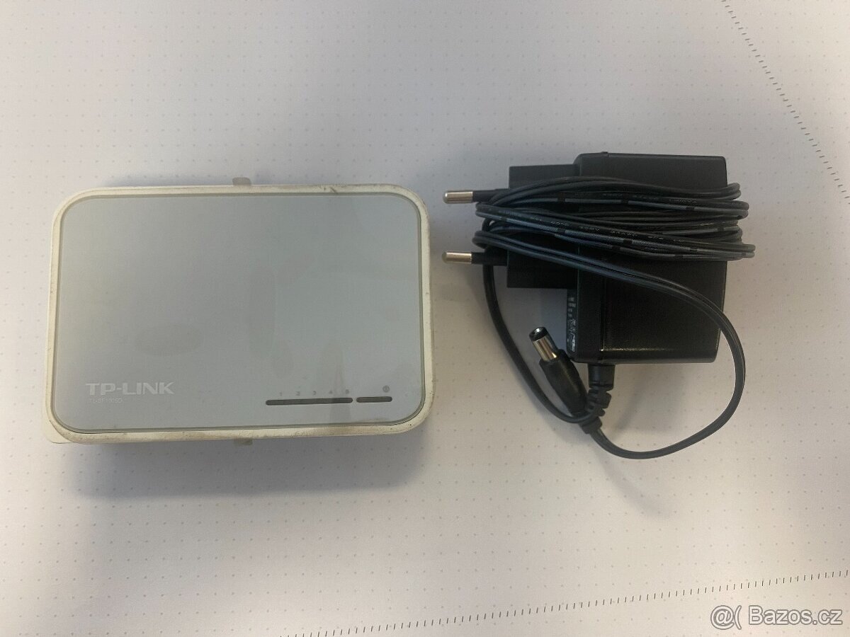 Switch TP-Link TL-SF1005D